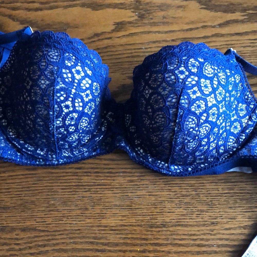 Demi style bra